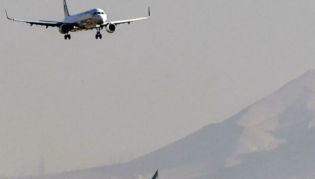 Iran Kembali Membuka Wilayah Udaranya